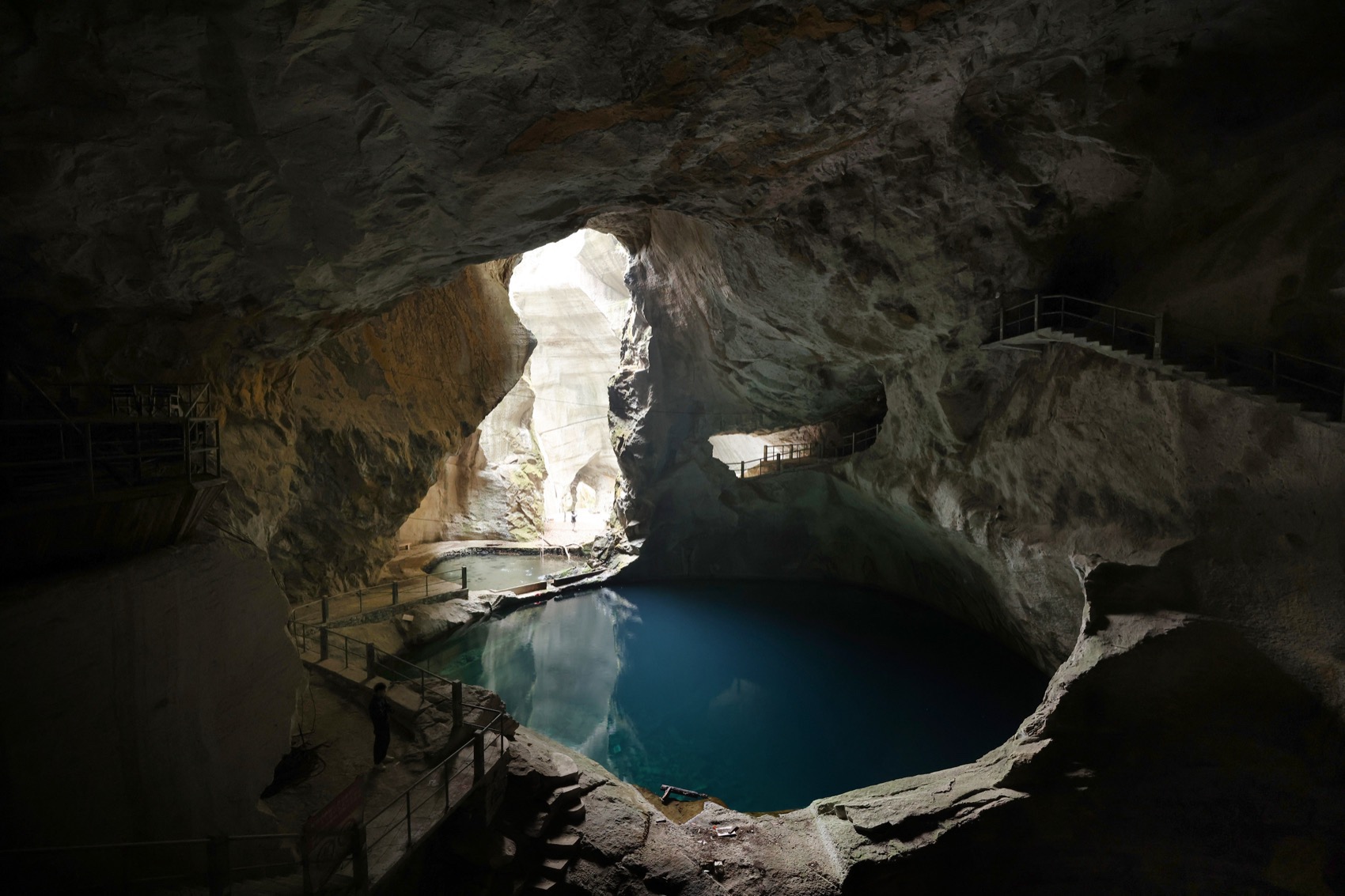 Unrenovated quarry chamber and underground pool