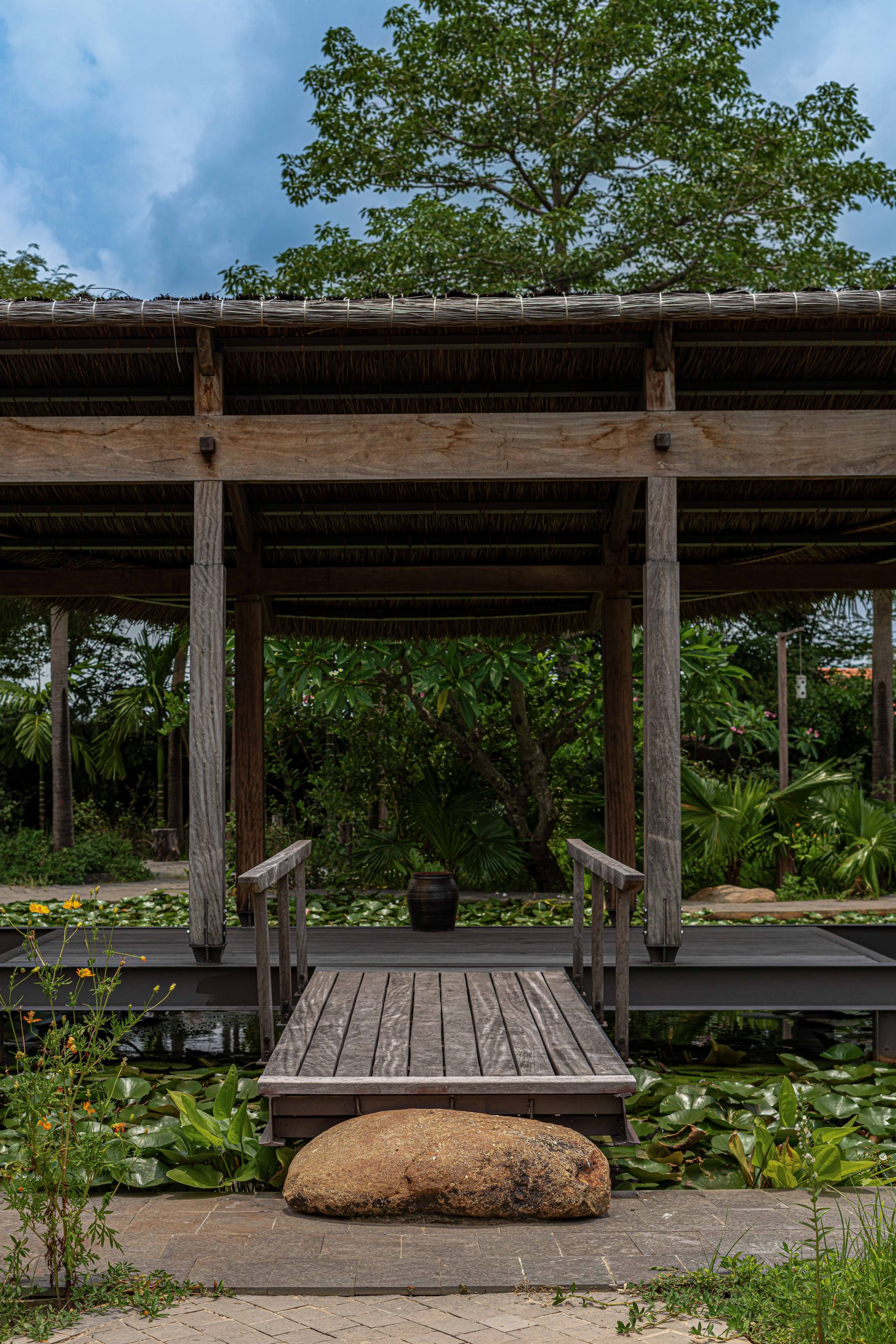 Dong Trieu Retreat, Quang Ninh, Vietnam — architectural photograph