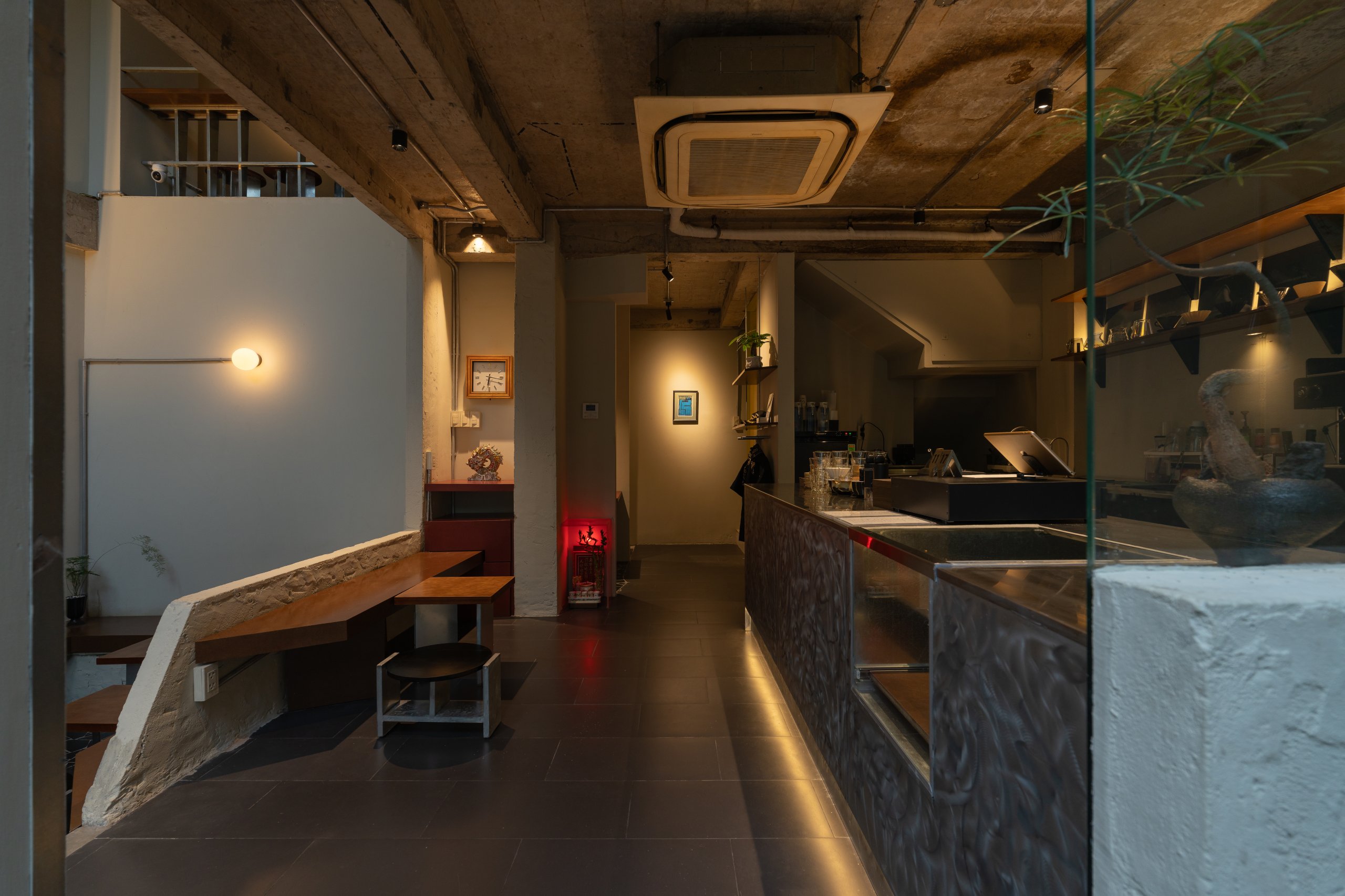 Day1 Cafe by oh.hi studio, entrance threshold with the bar beyond