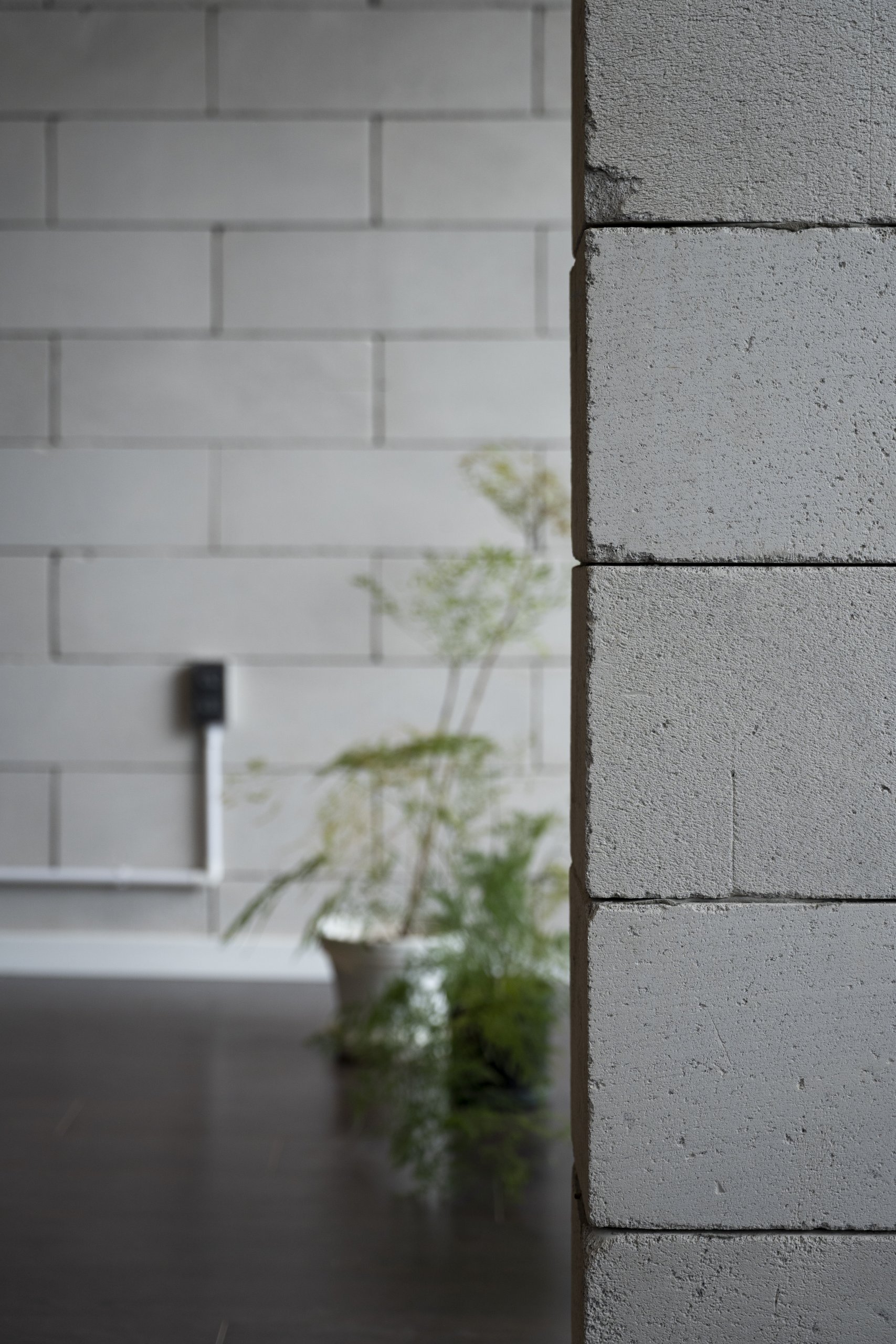 Room Above by scale50, Ho Chi Minh City, detail of the AAC block wall